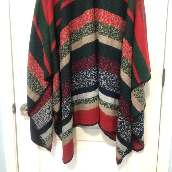 Brand New Shawl/Wrap - Picture 2 of 2